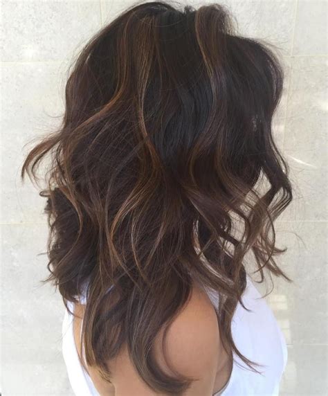 20 Inspirations Shoulder Length Wavy Layered Hairstyles With Highlights