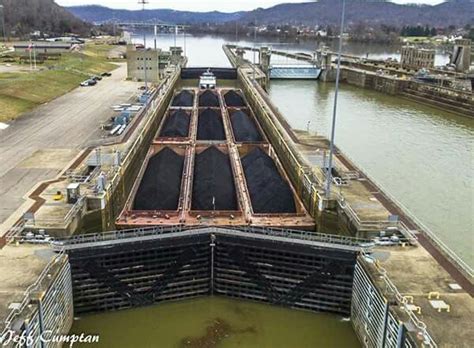 Barges Locking Through The Dam Canal Boat River Boat Tow Boat