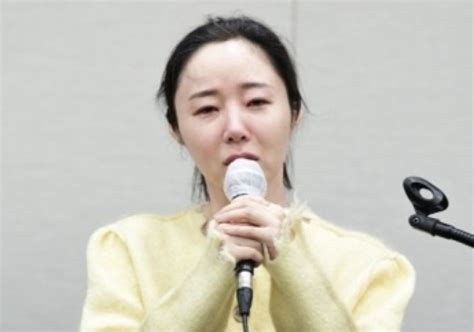 NewJeans Fans Rally Against Min Hee Jins Dismissal In An Open Letter