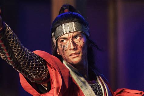 なぜ映画『八犬伝』で「四谷怪談」が上演されるのか？中村獅童×尾上右近が時代を超えて演じる歌舞伎シーンを解説｜ニフティニュース