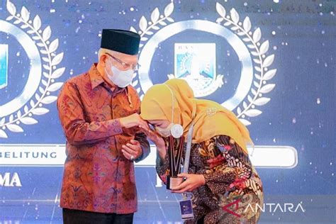 Pemprov Jatim Raih Dua Penghargaan KPPU Award 2023 ANTARA News Jawa