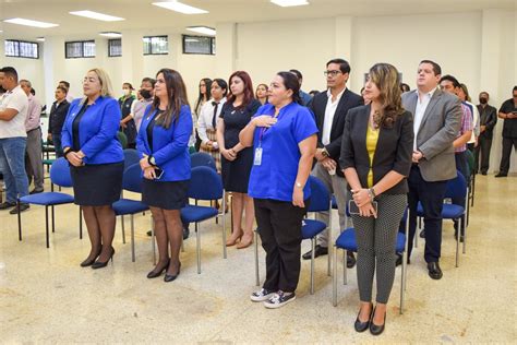 Univer De Guayaquil On Twitter En Presencia De Las Autoridades De La