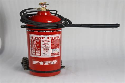 Trolley Based Fire Extinguishers 65kg Carbon Dioxide Gas Based Trolley Mounted Fire