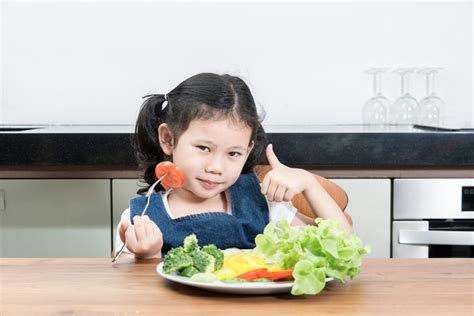 Hermina Hospitals 5 Makanan Terbaik Untuk Nutrisi Otak Anak Bantu