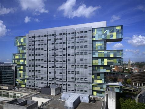 Manchester Civil Justice Centre / Denton Corker Marshall | ArchDaily