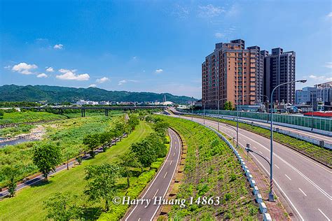 Harry 14863 土城 大漢溪 三峽溪 大漢溪右岸自行車道 自行車道 腳踏車道 河濱公園 媽祖田 運動公園 公園 綠地 堤外便道 水岸住宅 景觀住宅 竹城 日賞 新北市 土城區 A