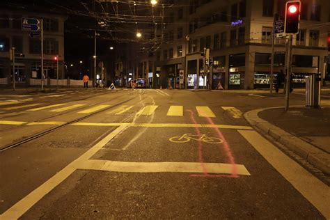 Unfall St Gallen SG Fahrer 21 Hebt Mit Auto Ab Und Crasht Gegen