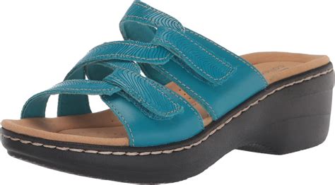 Clarks Women S Merliah Karli Heeled Sandal Turquoise Leather 8 Wide Amazon Ca Clothing