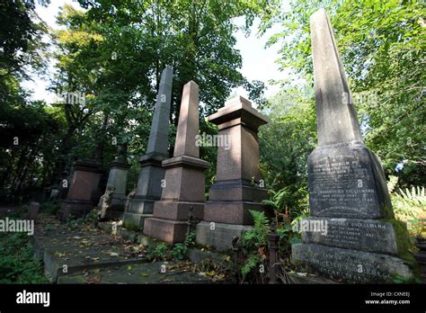 Tower Hamlets Cemetery Park Hi Res Stock Photography And Images Alamy