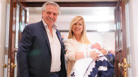 Alberto Fernández Y Fabiola Yañez Presentaron A Su Hijo Francisco “es