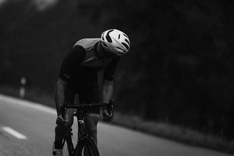 RIVALE :: Behance