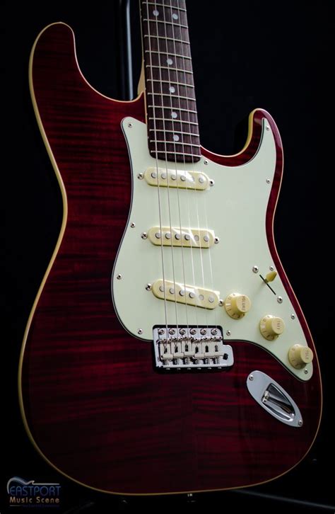 Fender Limited Edition Aerodyne Classic Stratocaster MIJ Crimson Red