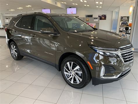 New 2024 Chevrolet Equinox Premier SUV In Warren 3715 Jones