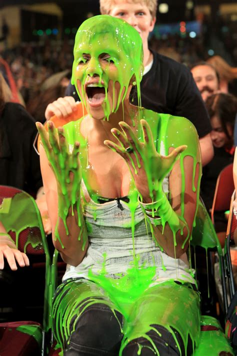 Halle Berry And Drake Slime Photo Controversy Explained