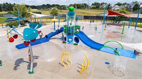 Red Oaks Waterpark Madison Heights Mi Visit A Splash Pad Aquatix