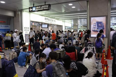 名古屋駅大混雑、一時300mの列 東海道新幹線運転見合わせ 毎日新聞