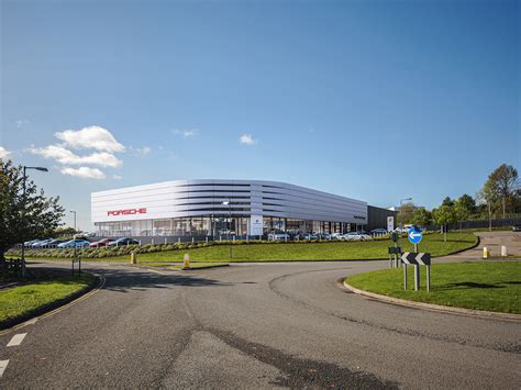 Porsche Centre, Newport – Cole Easdon