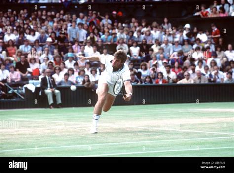 Tennis. Wimbledon 1982 Roscoe Tanner Stock Photo - Alamy