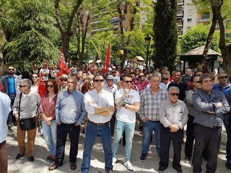 Puertollano Ugt Y Ccoo Celebran El Adi S A Las Cadenas Tras El A