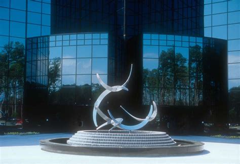 Nexus Art Sculptures In Stainless Steel In Chennai Artefacts