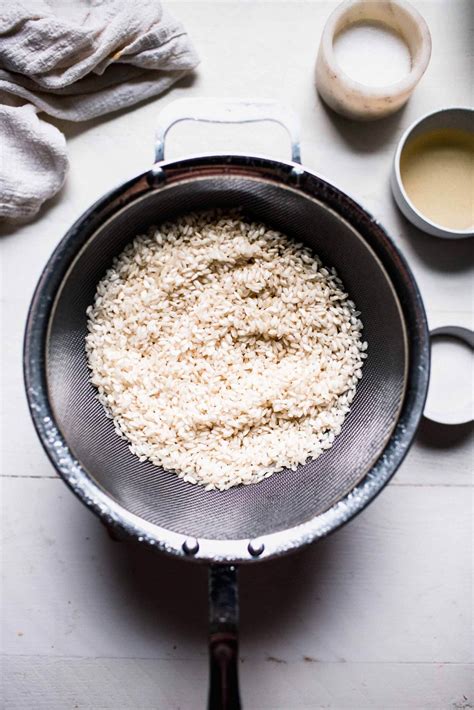 How to Make Sushi Rice in a Rice Cooker