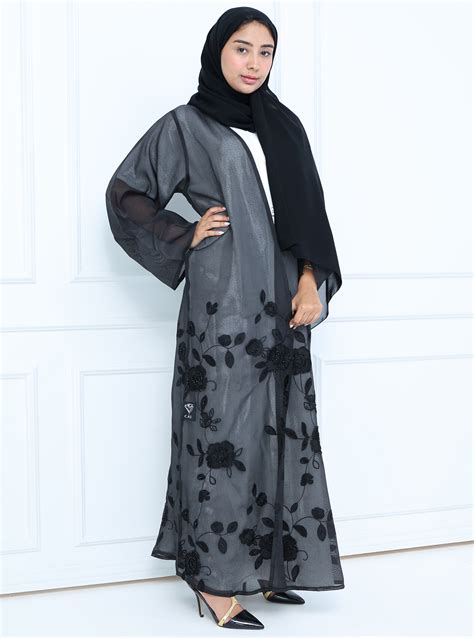 C Evening Bisht Style Wedding Abaya Adorned With Intricate Floral