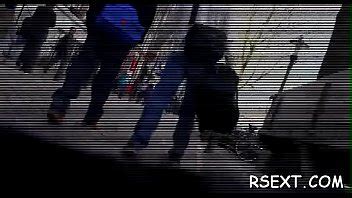 Belleza da mamada y masturbación con la mano XVIDEOS