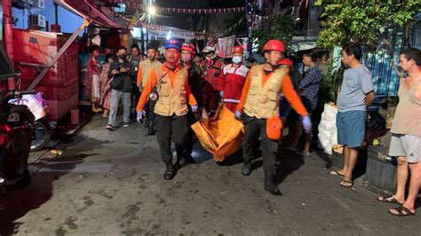 Kebakaran Rumah Di Tanjung Priok Keluarga Termasuk Bayi Usia