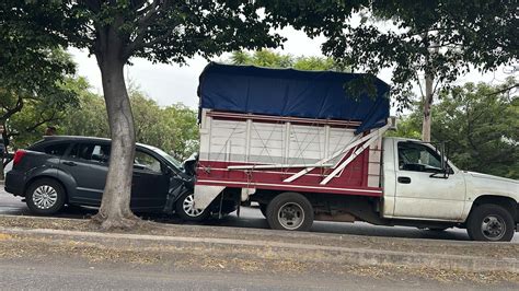 Choque En Perif Rico Rep Blica Deja Una Persona Lesionada En Morelia