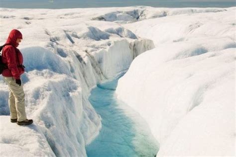 Waduh Lapisan Es Di Greenland Mencair Dengan Kecepatan Yang Ekstrem