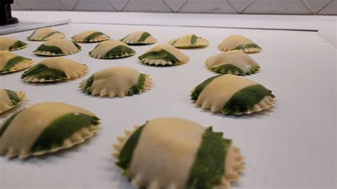 Ravioli Bicolore E Pasta Fresca Colorata Fatta In Casa