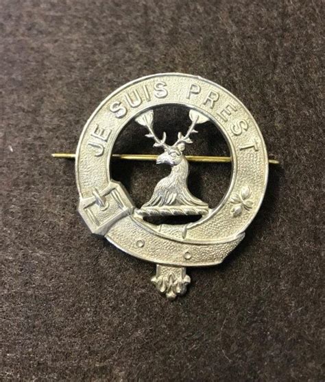 Lovat Scouts Cap Badge with Motto "Je Suis Prest" - Bruce of Ballater