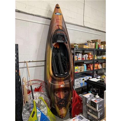 Pelican Premium 10 Ft Kayak With Paddles