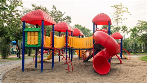 What Is The Best Playground Equipment For Your Park? - SPI Plastics