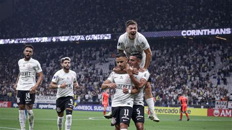 Corinthians x Atlético MG onde assistir ao jogo pelo Brasileirão Placar