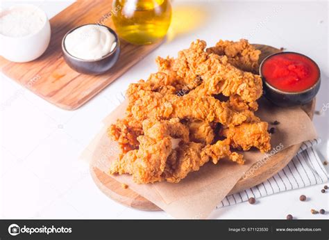 Crispy Fried Chicken Breast Strips Sauce — Stock Photo © jenylk #671123530