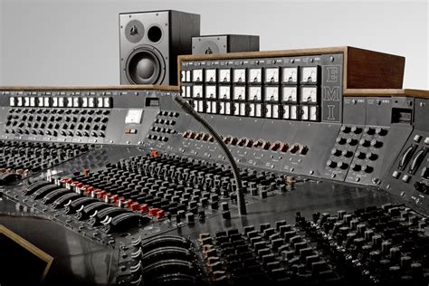 Pink Floyds Dark Side Of The Moon Recording Console Will Still Be Used