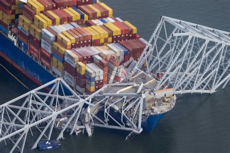 Colapsa puente en Baltimore tras colisión de barco Galería Fotográfica