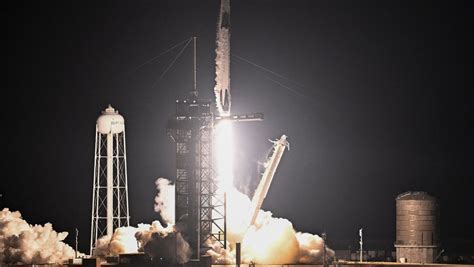 Espace La Fusée De Spacex A Décollé Vers Liss Après Lannulation à