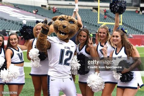 21 Villanova Wildcats Mascot Football Stock Photos, High-Res Pictures, and Images - Getty Images