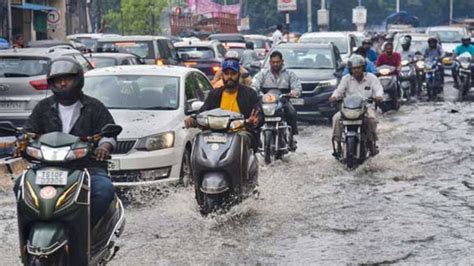 Hyderabad Wakes Up To Rain Bringing Waterlogging Woes Imd Issues Alert