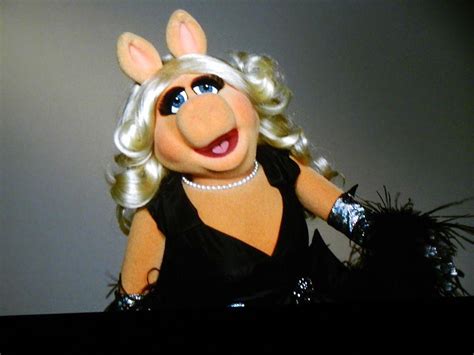 Miss Piggy Wallpapers - Wallpaper Cave