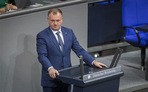 Deutscher Bundestag Bilddatenbank Spaniel Dirk Reichstagsgebäude