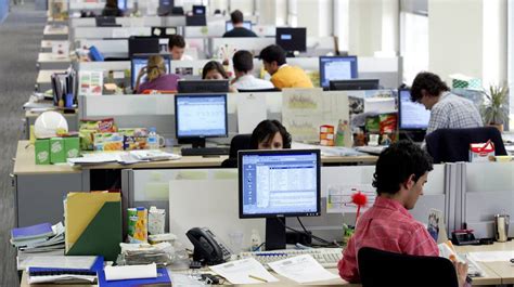 España Un País De Empleados Con Muchos Jefes Y Algunas Jefas