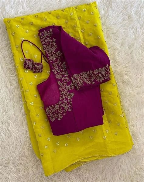 Pin By Vijaya Kanumalli On Saree Traditional Blouse Designs Latest