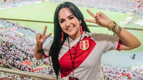 Daniela Darcourt se pronuncia tras entonar el himno nacional en el Perú