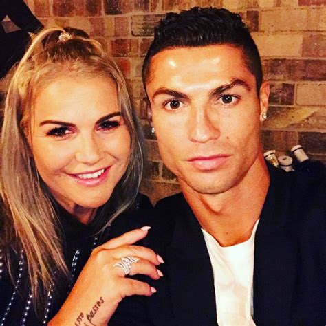 Who Is Singer Katia Aveiro Meet Cristiano Ronaldos Sister — Citimuzik