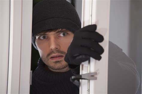 5 Tips To Deceive A Burglar In Chicago Panda Locksmith Chicago