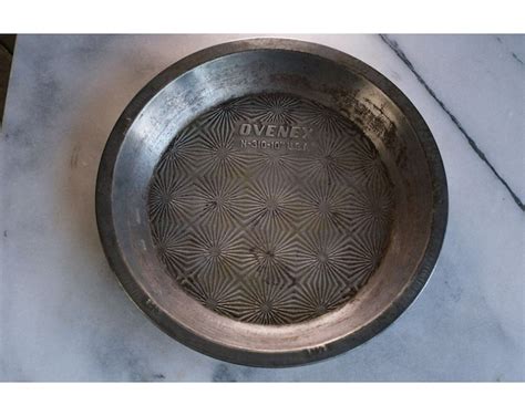 Vintage Ovenex N Starburst Pattern Pie Tin Etsy