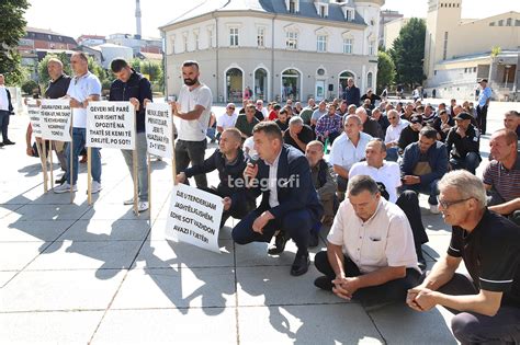 Fotografit E Jav S Nga Em Rimi I Ministrit T Ri Mbrojtjes Deri Te